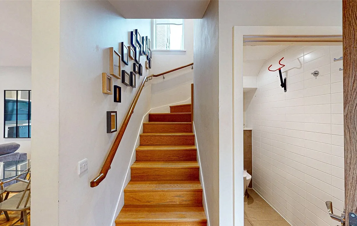 2 bedroom house for sale - Bentley Hurst