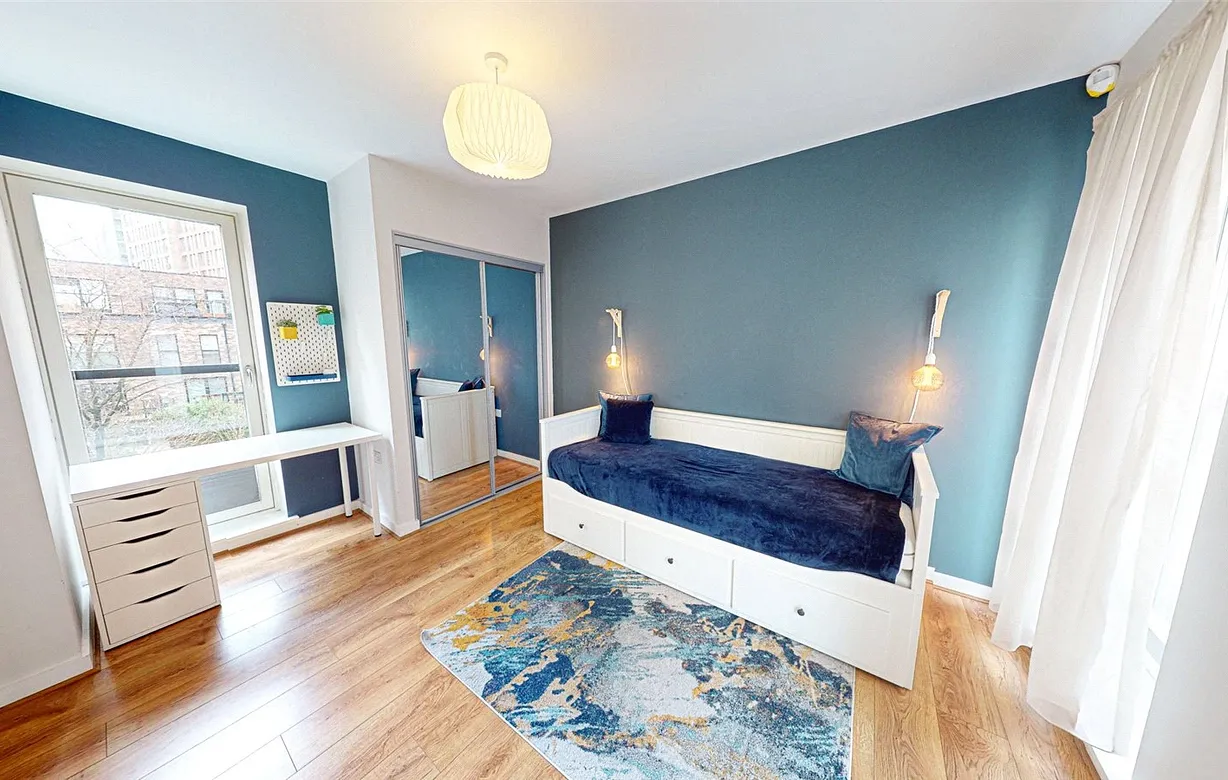 2 bedroom house for sale - Bentley Hurst