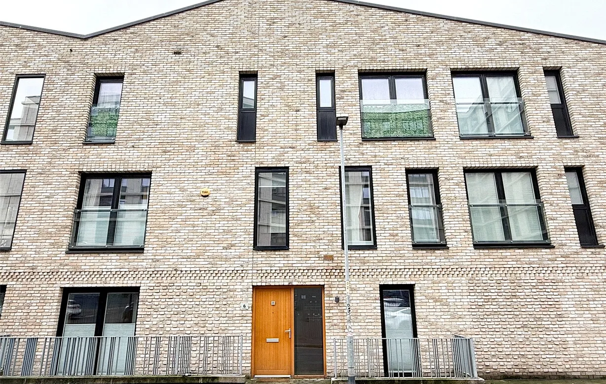 2 bedroom house for sale - Bentley Hurst