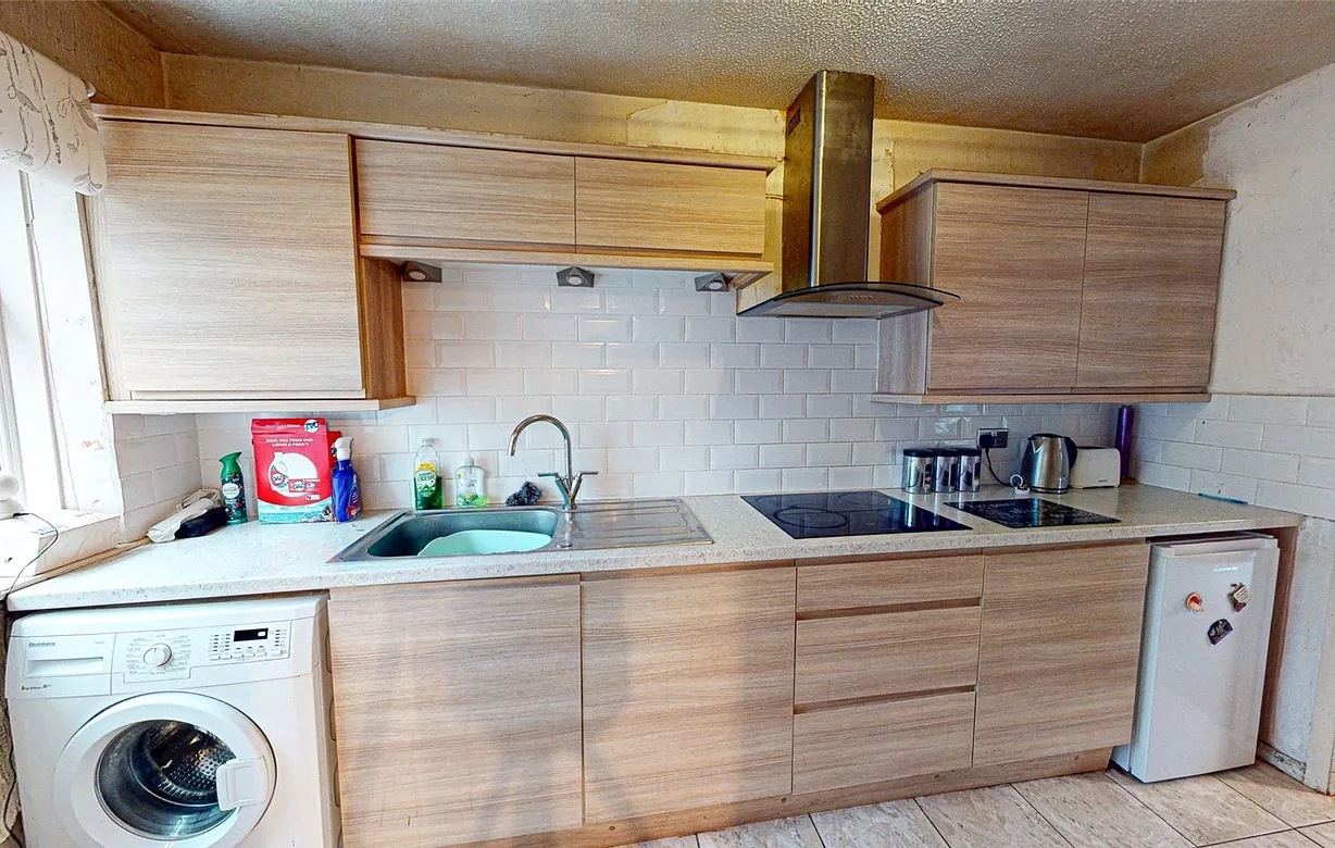 2 bedroom house for sale - Bentley Hurst