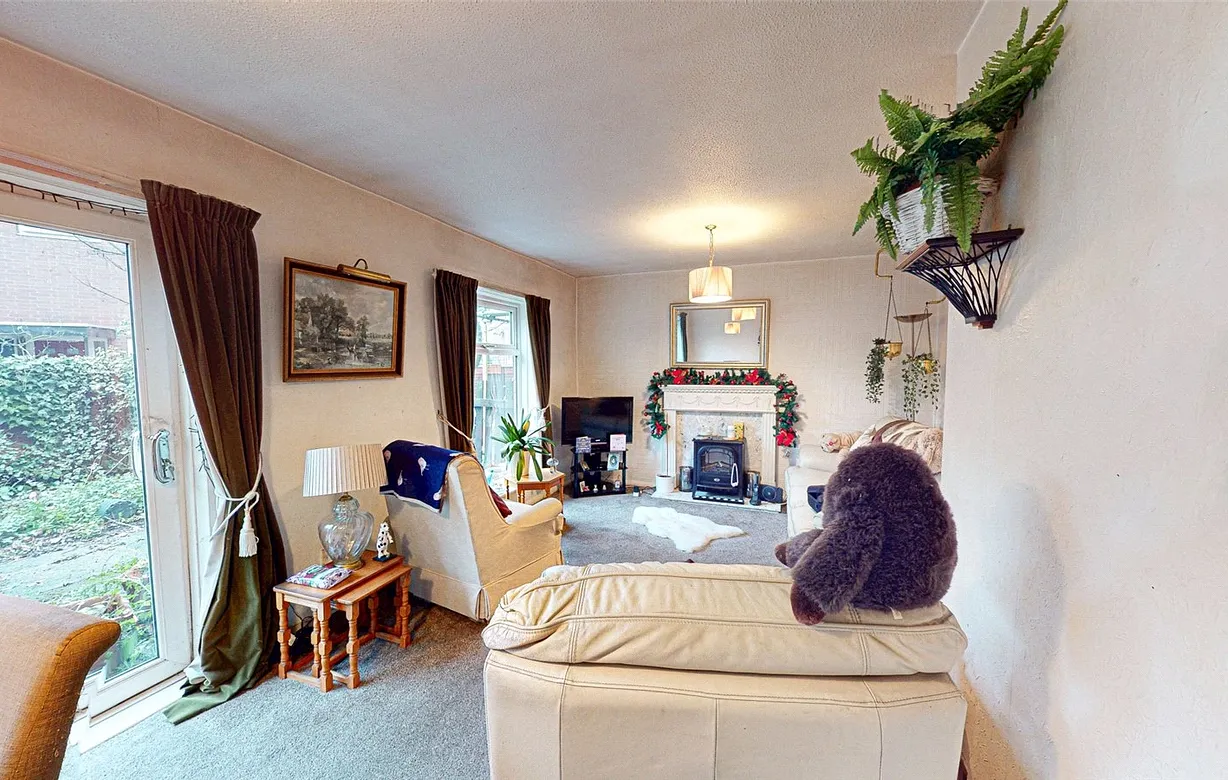 2 bedroom house for sale - Bentley Hurst