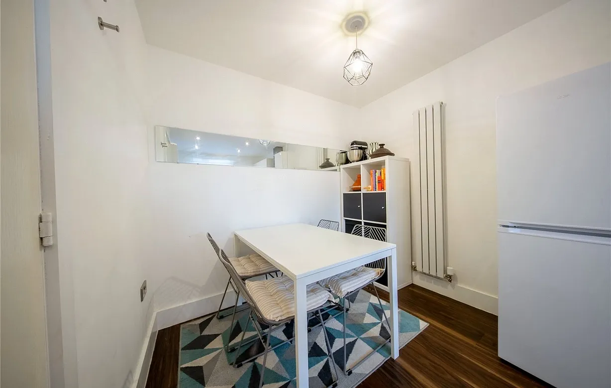 3 bedroom house for sale - Bentley Hurst