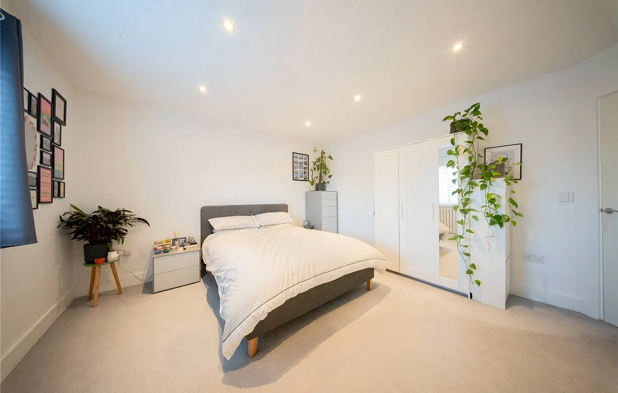 3 bedroom house for sale - Bentley Hurst