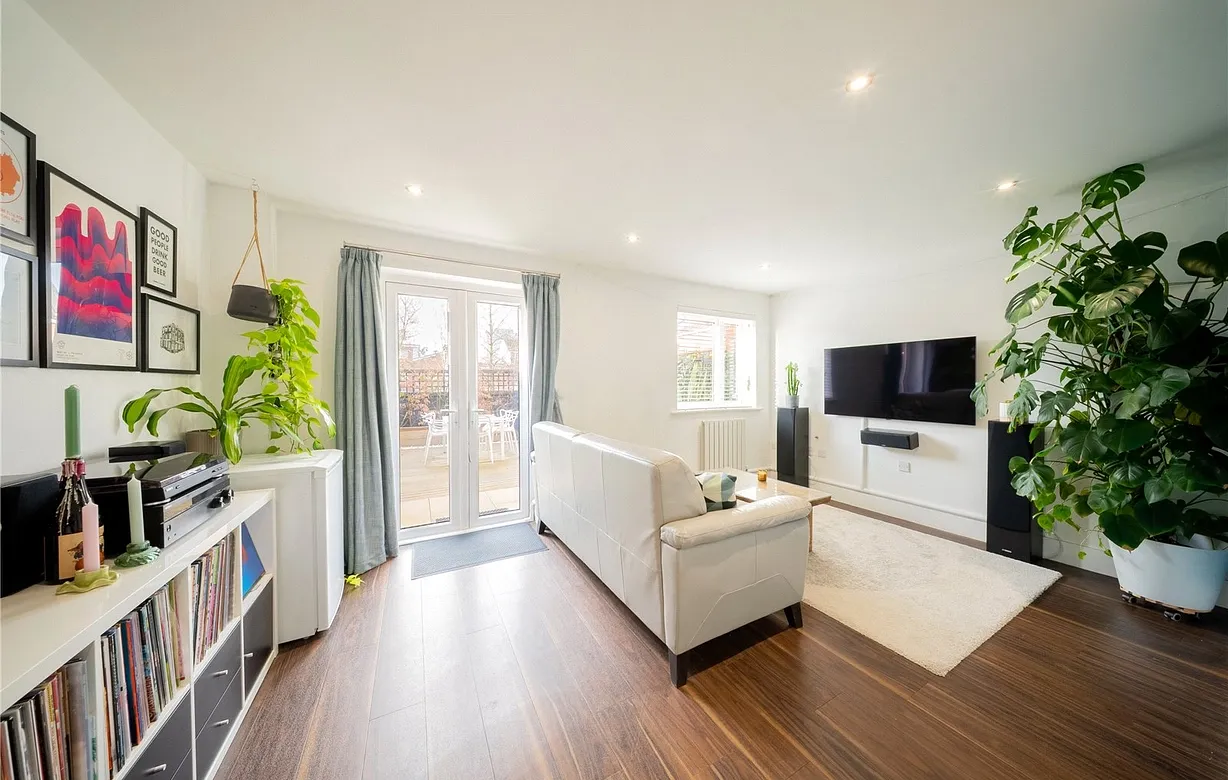 3 bedroom house for sale - Bentley Hurst