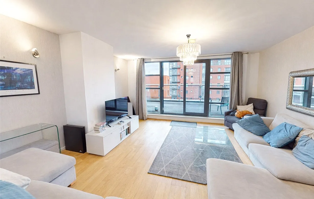 3 bedroom apartment for sale - Bentley Hurst