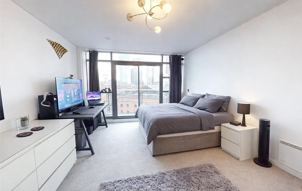 3 bedroom apartment for sale - Bentley Hurst