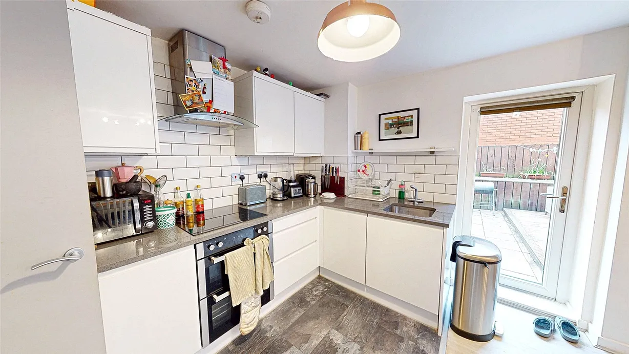 2 bedroom apartment for sale - Bentley Hurst