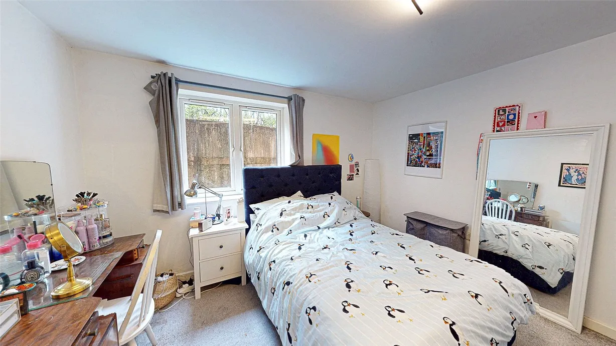 2 bedroom apartment for sale - Bentley Hurst