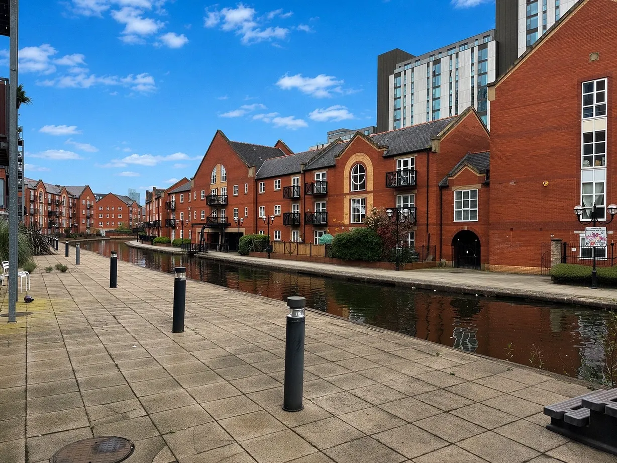 2 bedroom apartment for sale - Bentley Hurst