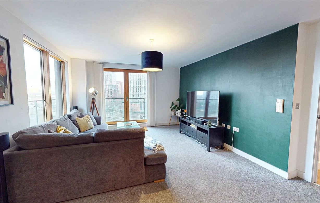 2 bedroom apartment for sale - Bentley Hurst