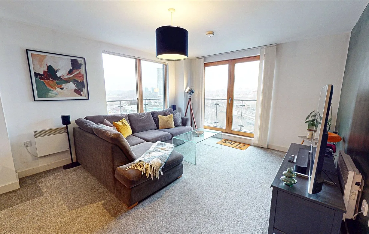 2 bedroom apartment for sale - Bentley Hurst