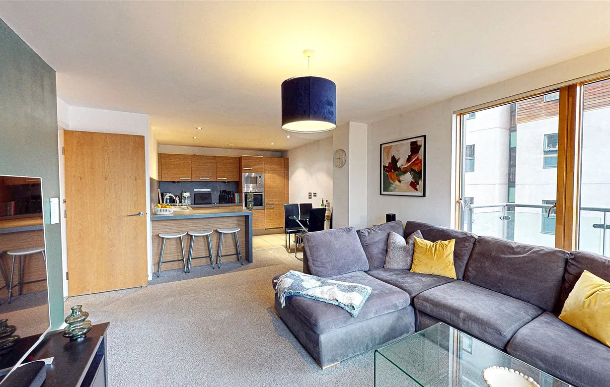 2 bedroom apartment for sale - Bentley Hurst