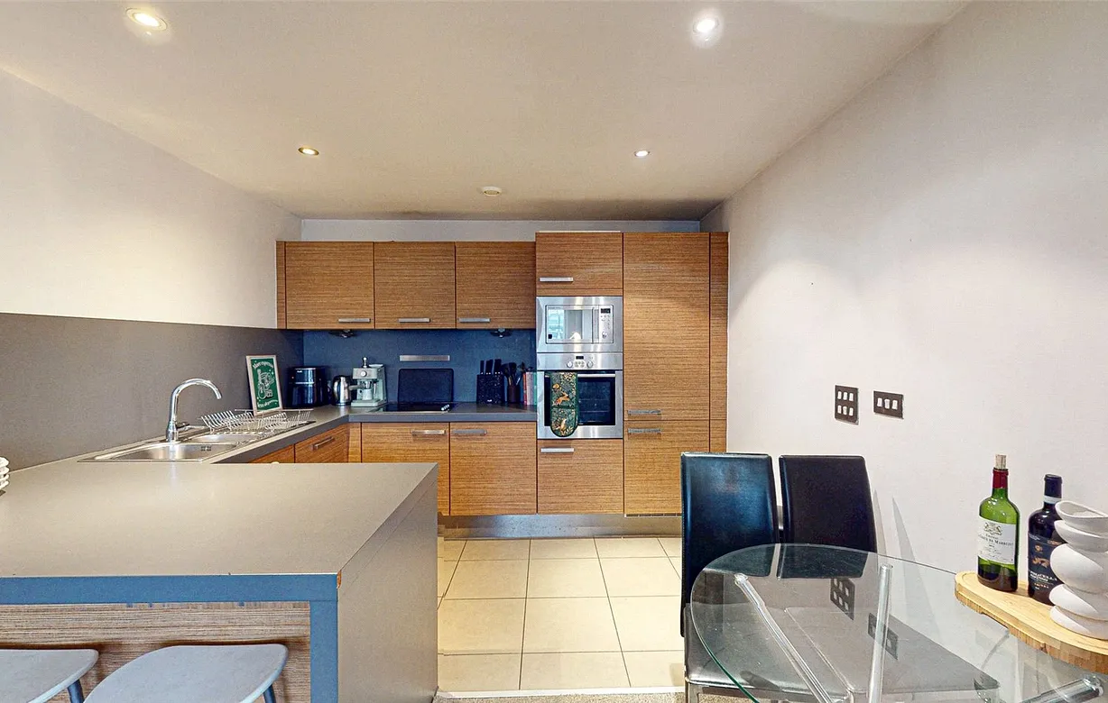 2 bedroom apartment for sale - Bentley Hurst