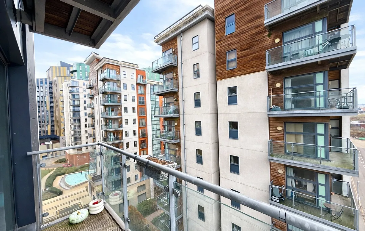 2 bedroom apartment for sale - Bentley Hurst