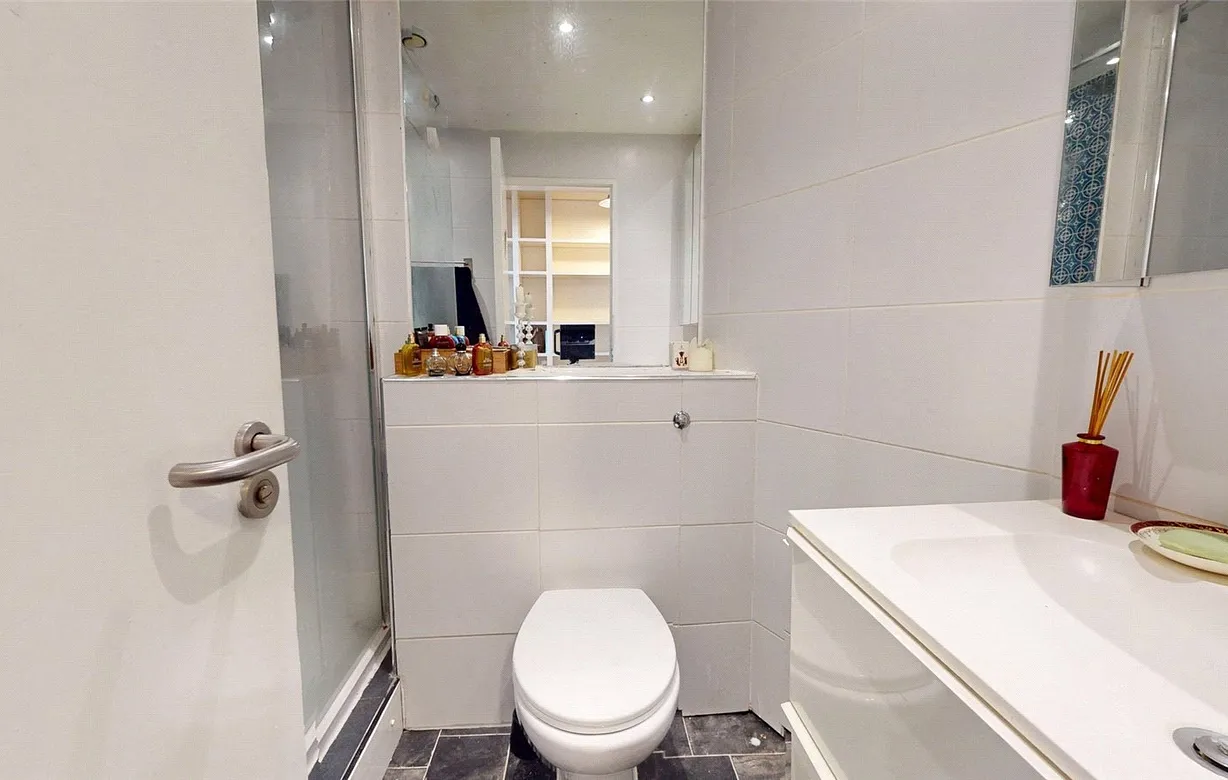 2 bedroom apartment to rent - Bentley Hurst