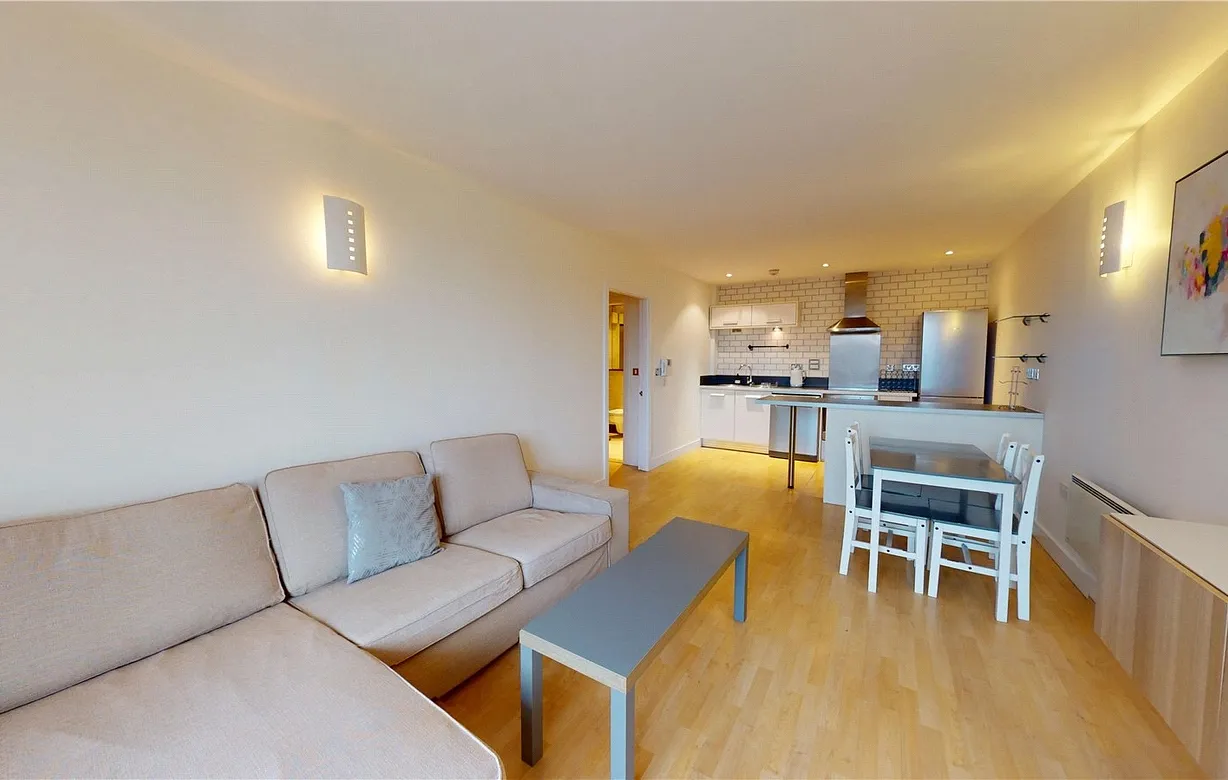 2 bedroom apartment to rent - Bentley Hurst