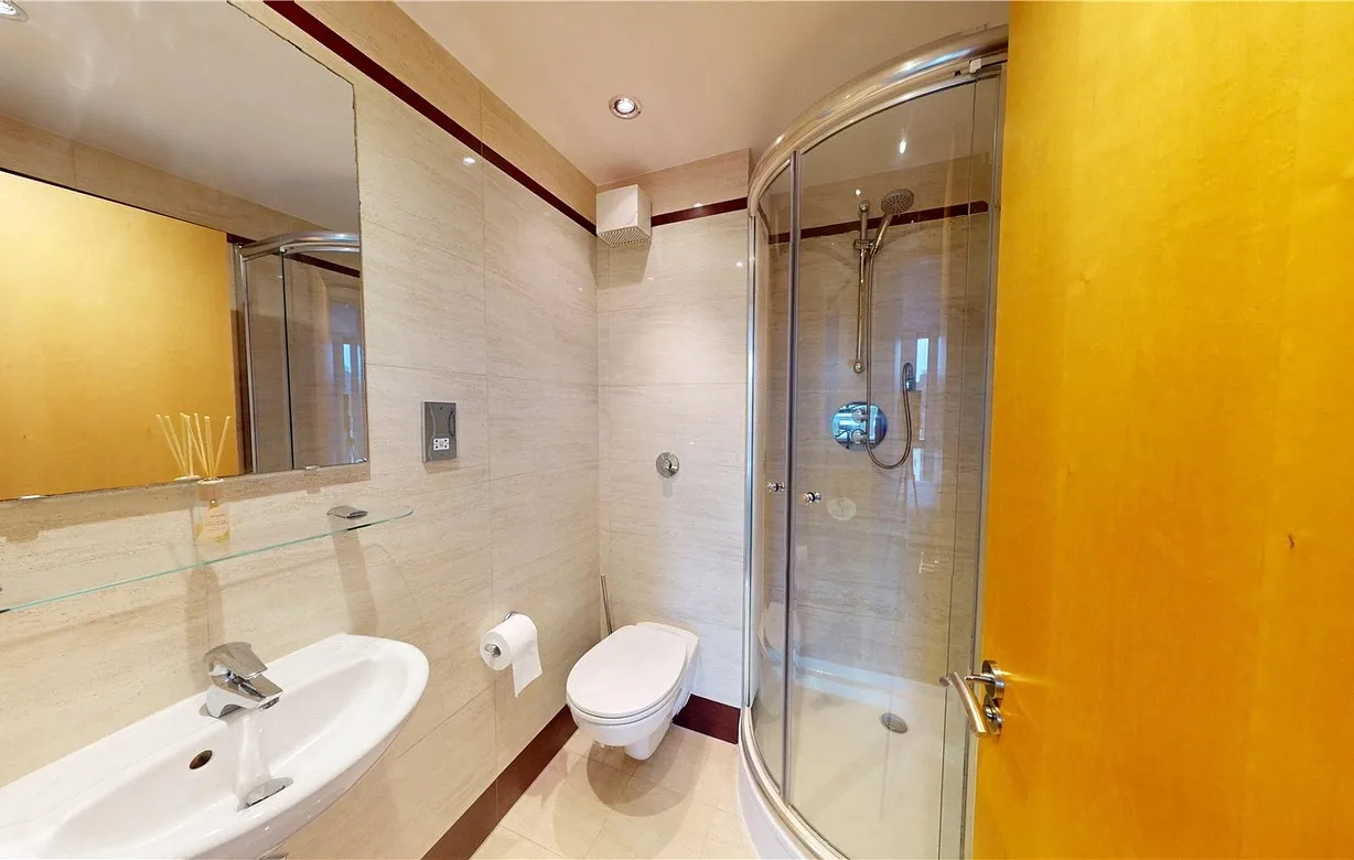 2 bedroom apartment to rent - Bentley Hurst