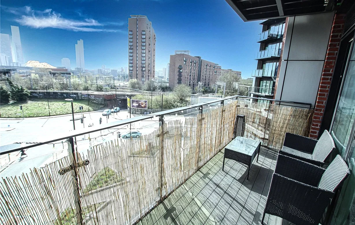 2 bedroom apartment for sale - Bentley Hurst