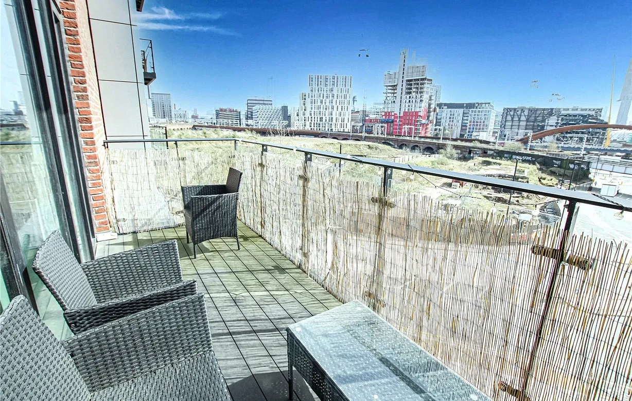 2 bedroom apartment for sale - Bentley Hurst