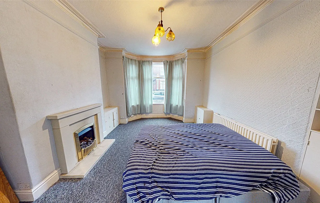 3 bedroom house for sale - Bentley Hurst