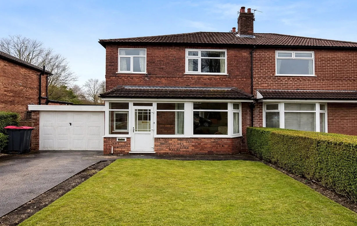 3 bedroom house for sale - Bentley Hurst