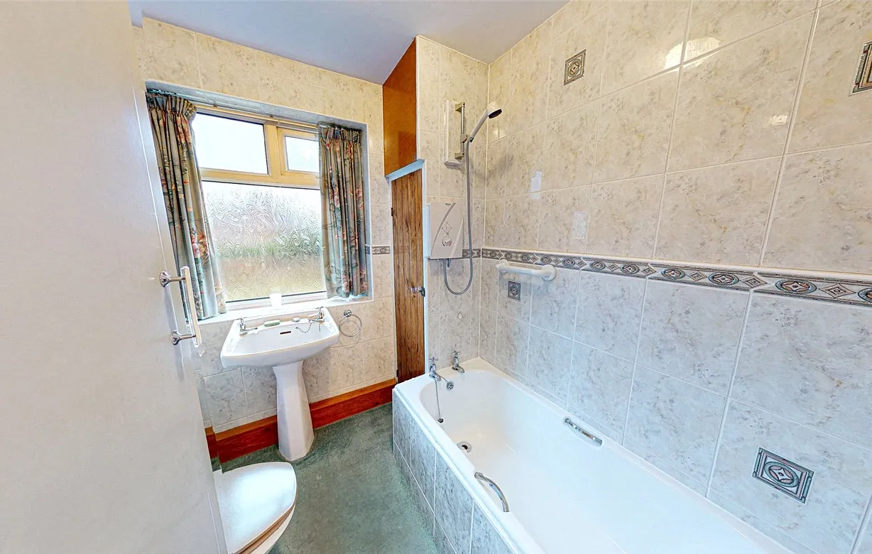 3 bedroom house for sale - Bentley Hurst