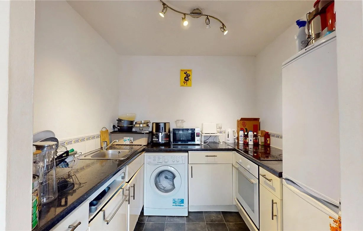 2 bedroom apartment to rent - Bentley Hurst
