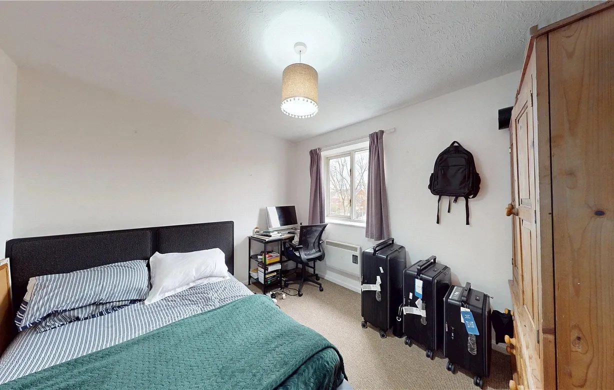 2 bedroom apartment to rent - Bentley Hurst
