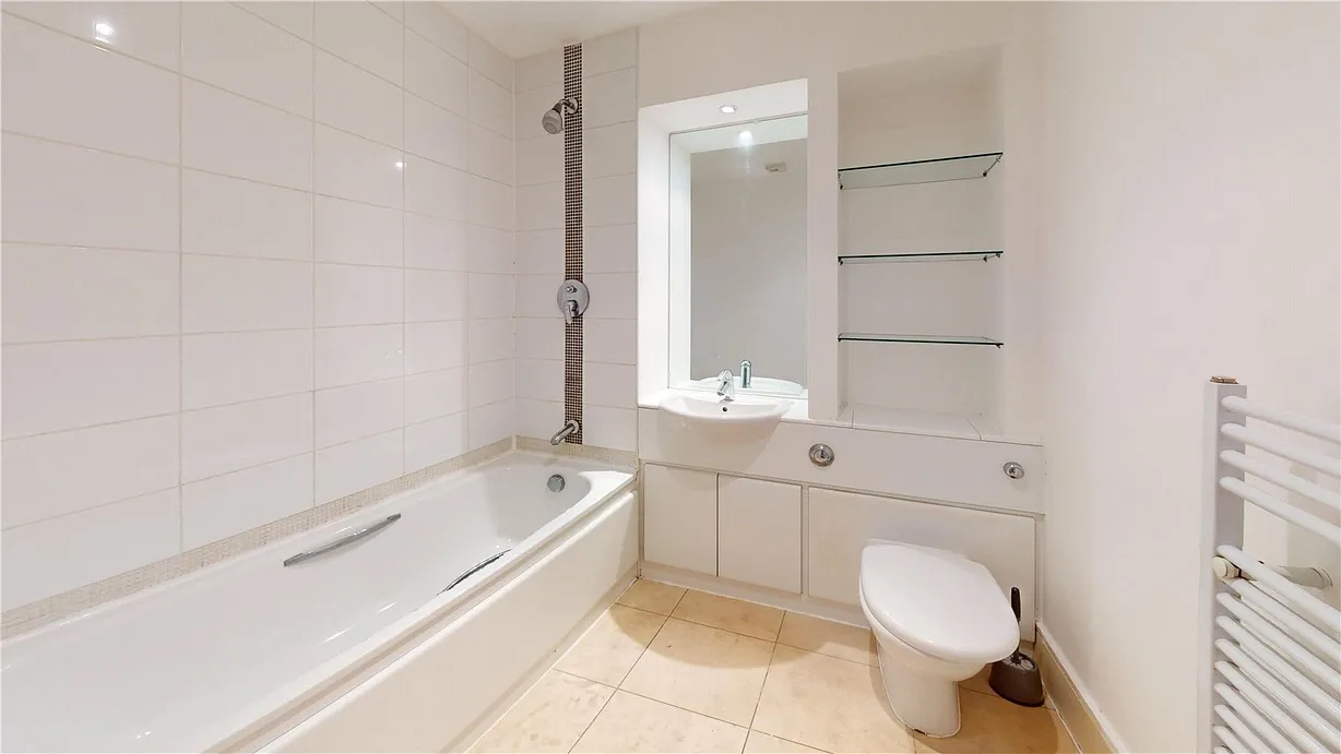 3 bedroom apartment to rent - Bentley Hurst
