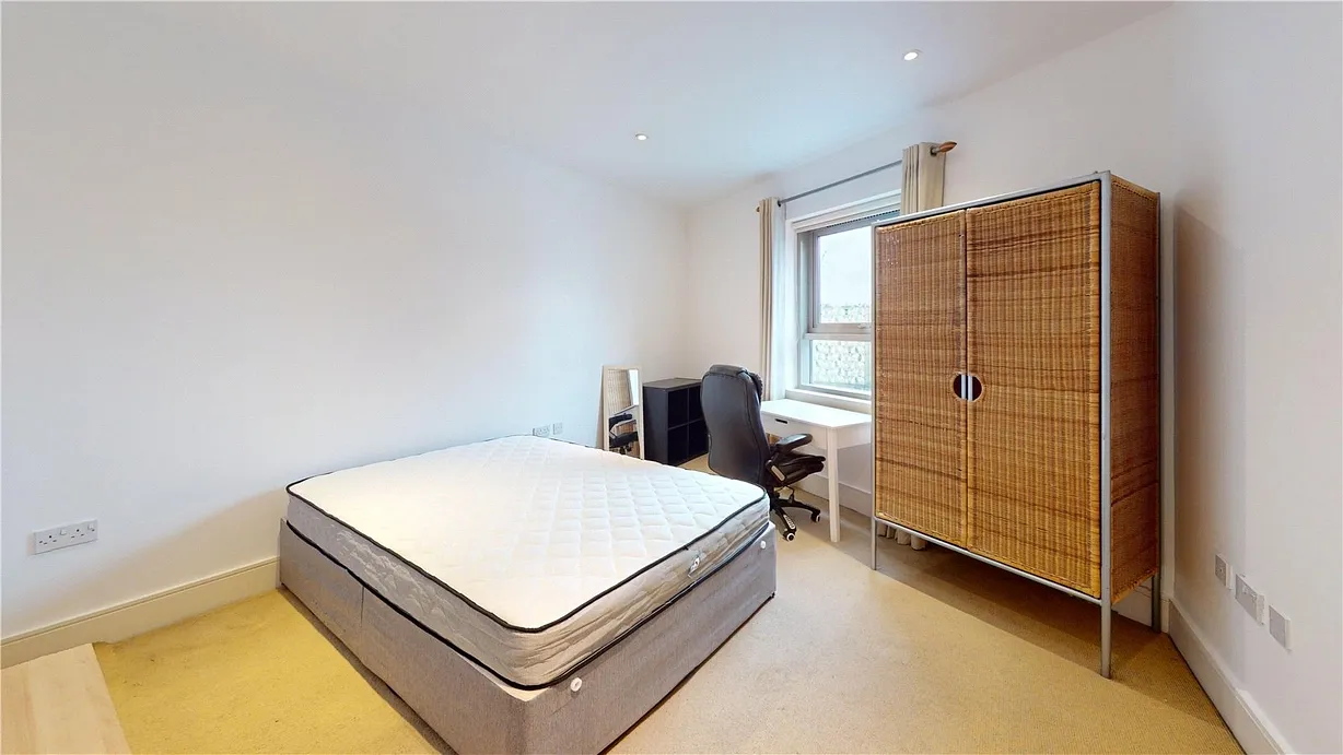 3 bedroom apartment to rent - Bentley Hurst