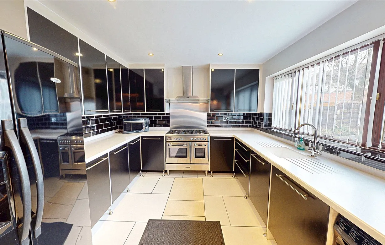 3 bedroom house for sale - Bentley Hurst