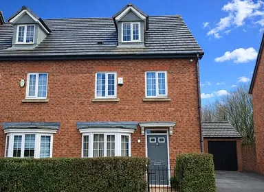 4 bedroom townhouse to rent - Bentley Hurst