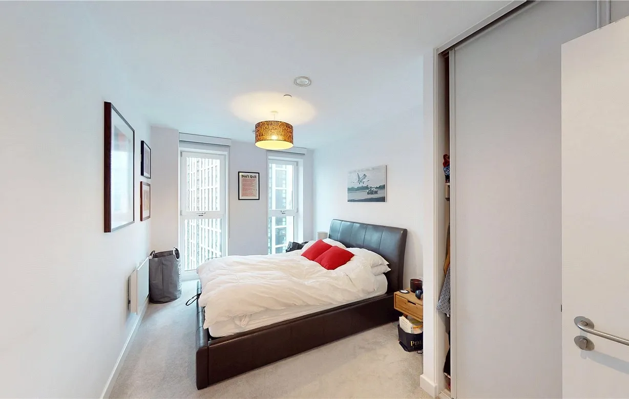 2 bedroom apartment to rent - Bentley Hurst