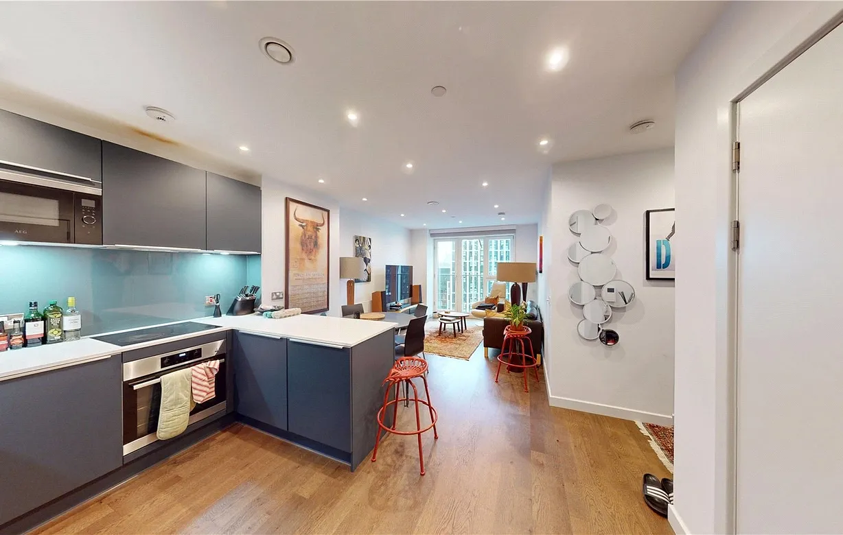 2 bedroom apartment to rent - Bentley Hurst