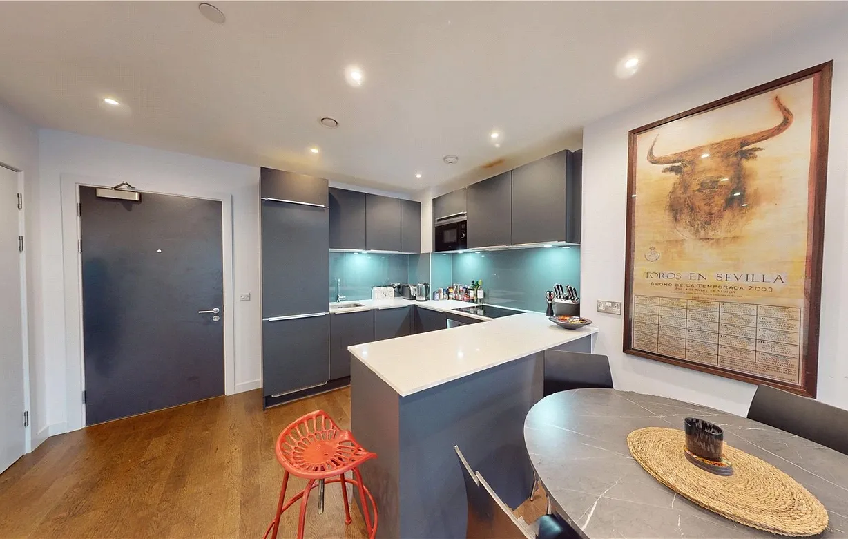 2 bedroom apartment to rent - Bentley Hurst