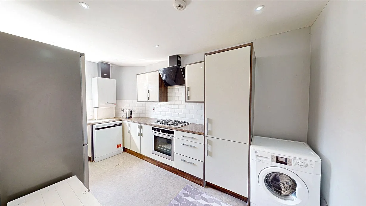 3 bedroom apartment for sale - Bentley Hurst