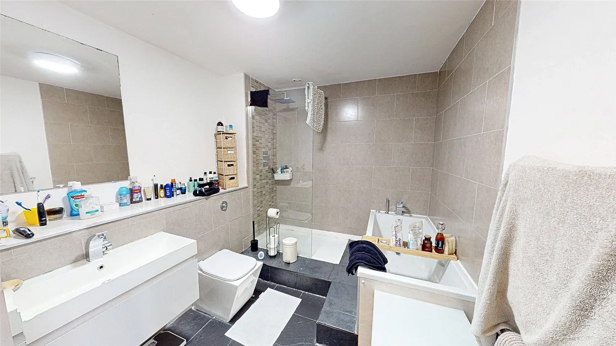 2 bedroom apartment for sale - Bentley Hurst