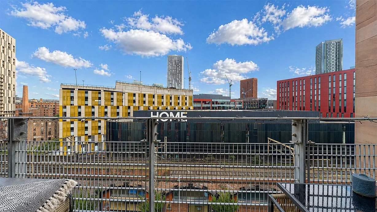 1 bedroom apartment to rent - Bentley Hurst