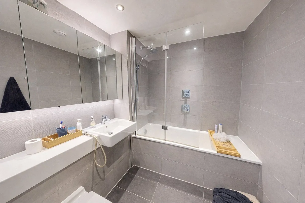 1 bedroom apartment for sale - Bentley Hurst