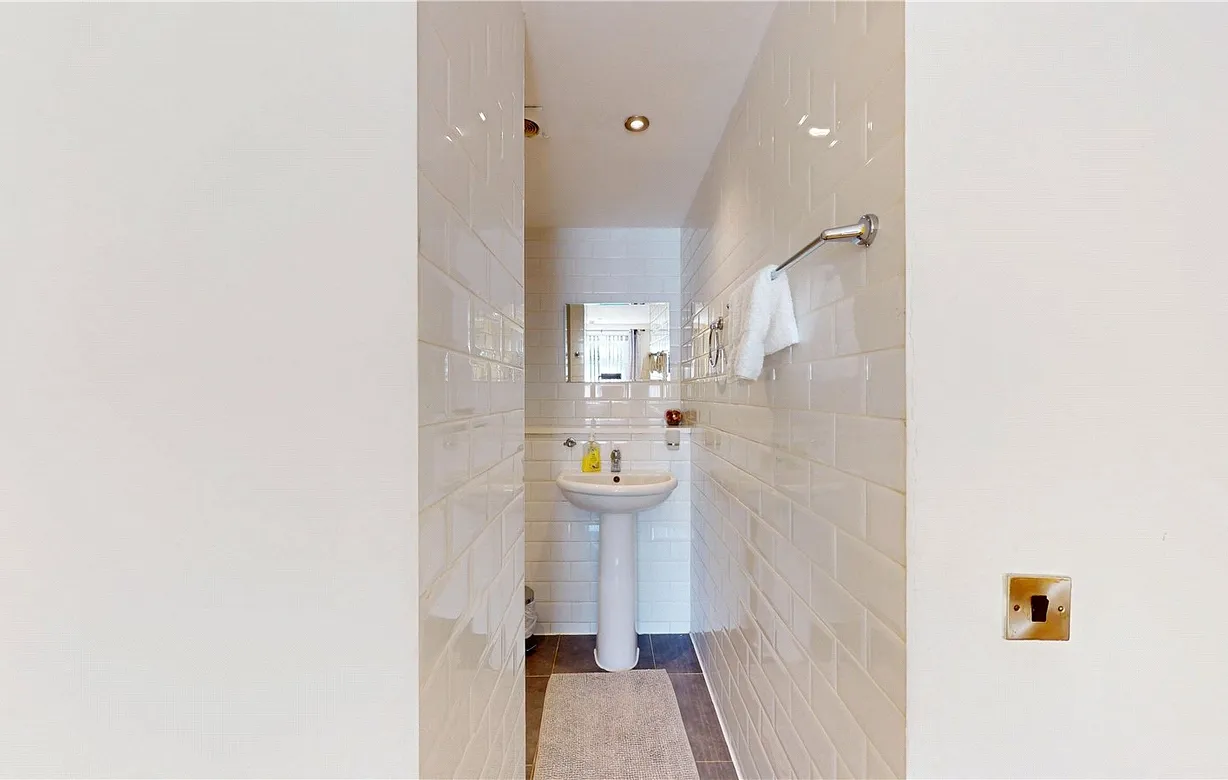 2 bedroom apartment to rent - Bentley Hurst