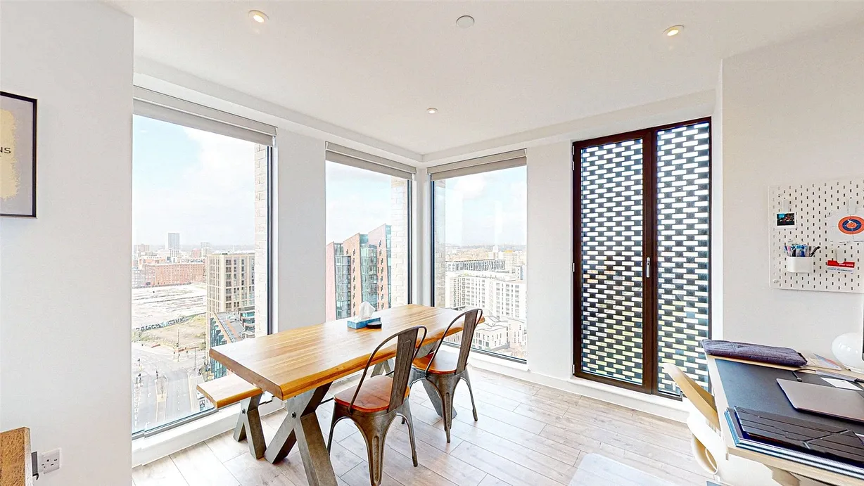 2 bedroom apartment for sale - Bentley Hurst