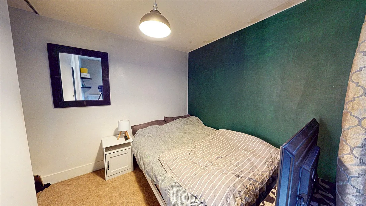 2 bedroom house for sale - Bentley Hurst