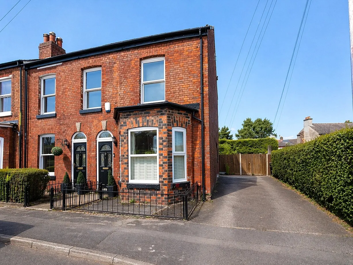 3 bedroom house for sale - Bentley Hurst