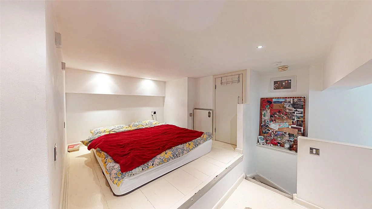 2 bedroom apartment for sale - Bentley Hurst