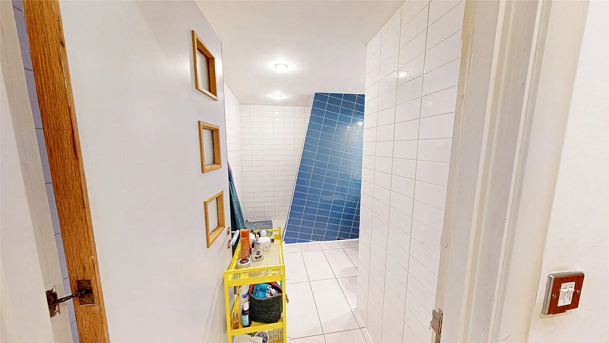 2 bedroom apartment for sale - Bentley Hurst