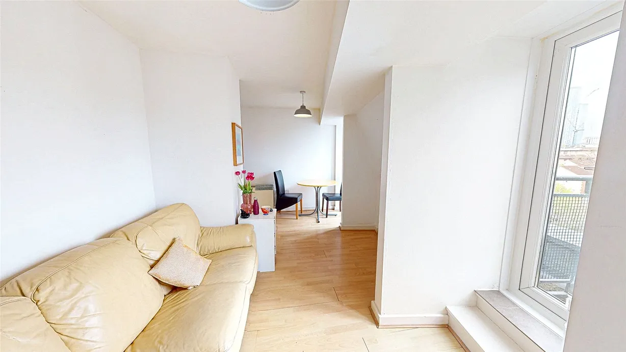 2 bedroom apartment for sale - Bentley Hurst