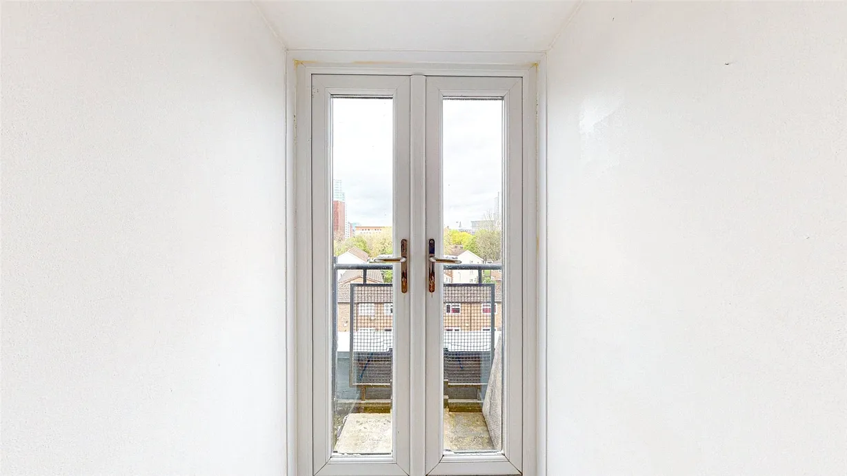 2 bedroom apartment for sale - Bentley Hurst