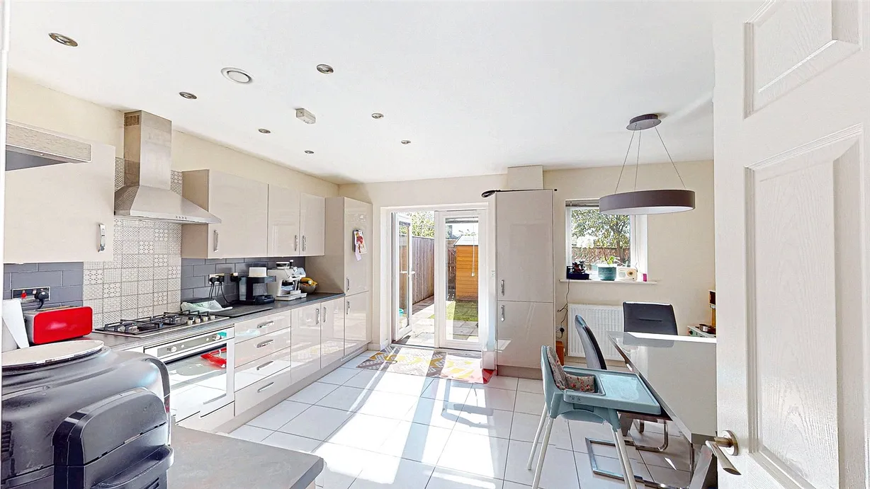 3 bedroom house for sale - Bentley Hurst