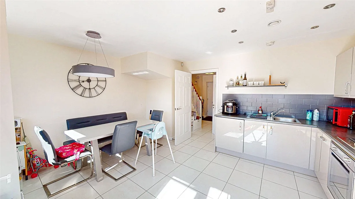 3 bedroom house for sale - Bentley Hurst