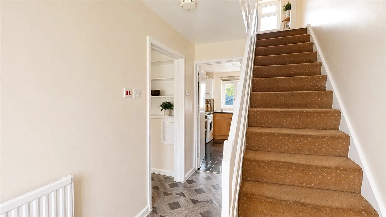2 bedroom house to rent - Bentley Hurst